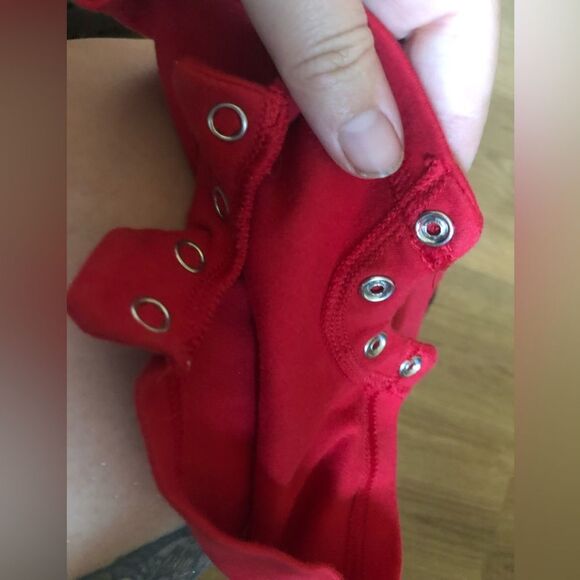 🦘 Calvin Klein | Red Bodysuit - Picture 2 of 3